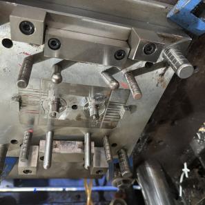  Relay injection molding
